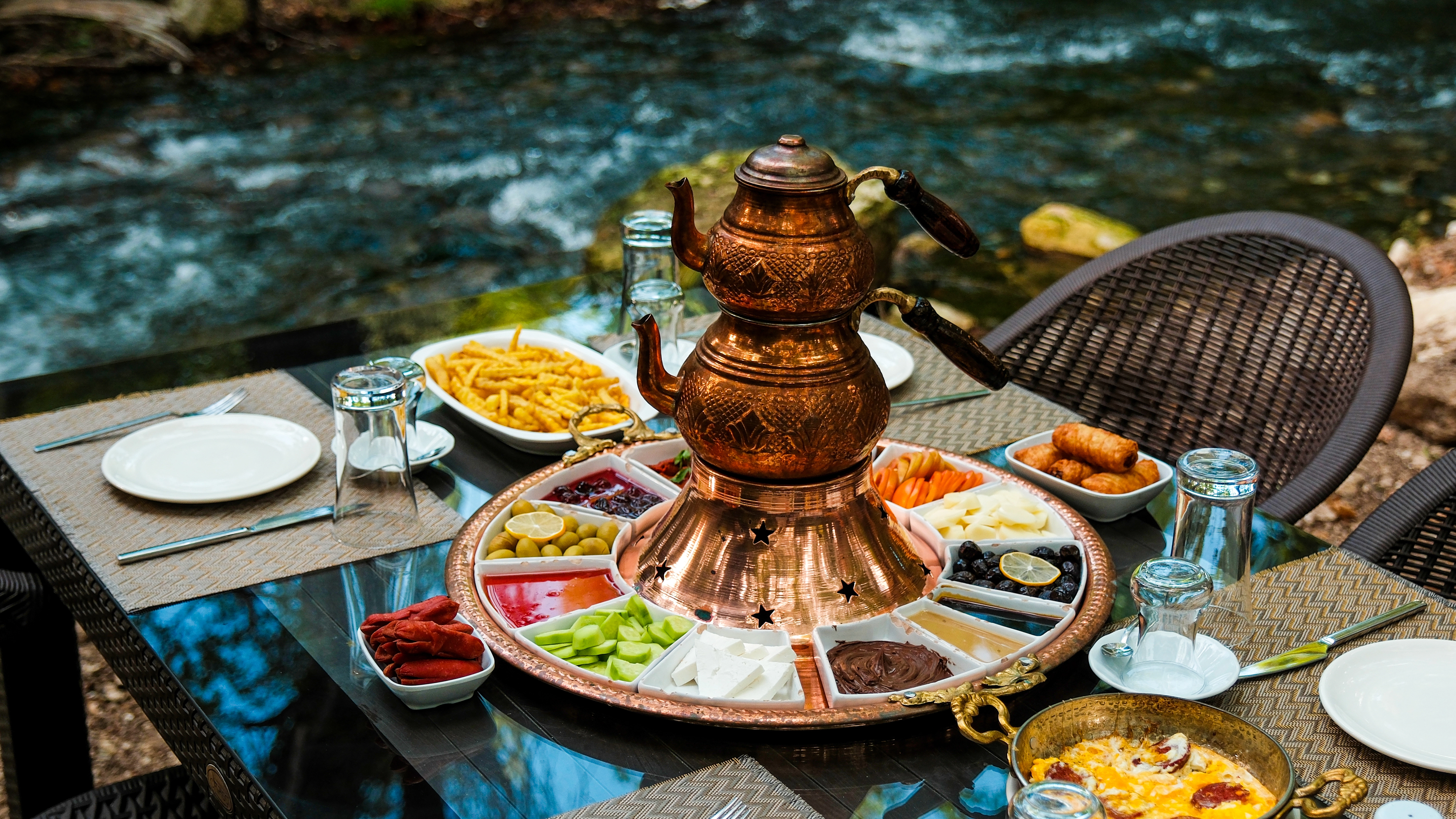 Yat Turu ve Akarsu Kahvaltısı